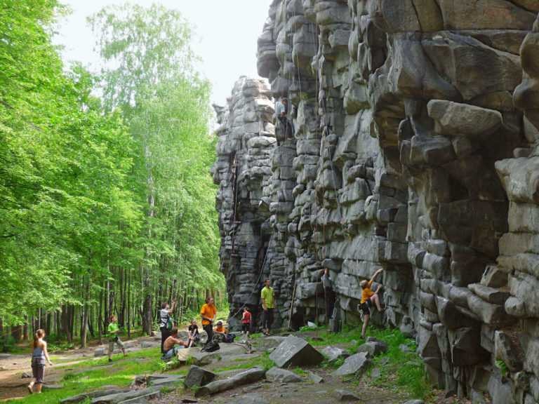 Мастер-класс по скалолазанию на скалах Чертово Городище