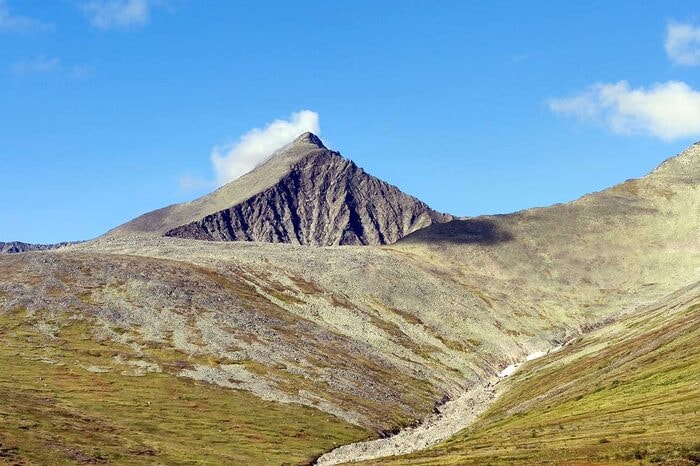 Неройка: вертолётная экспедиция к месту силы