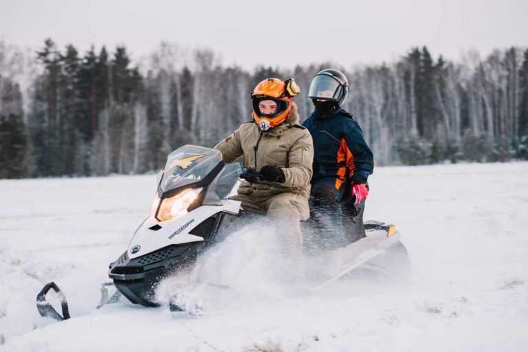 Катание на снегоходах в Курганово