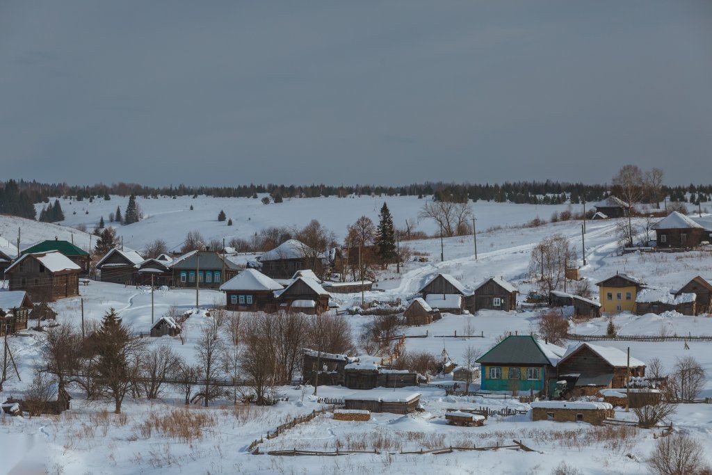 На снегоходах из Европы в Азию — Водопад Плакун