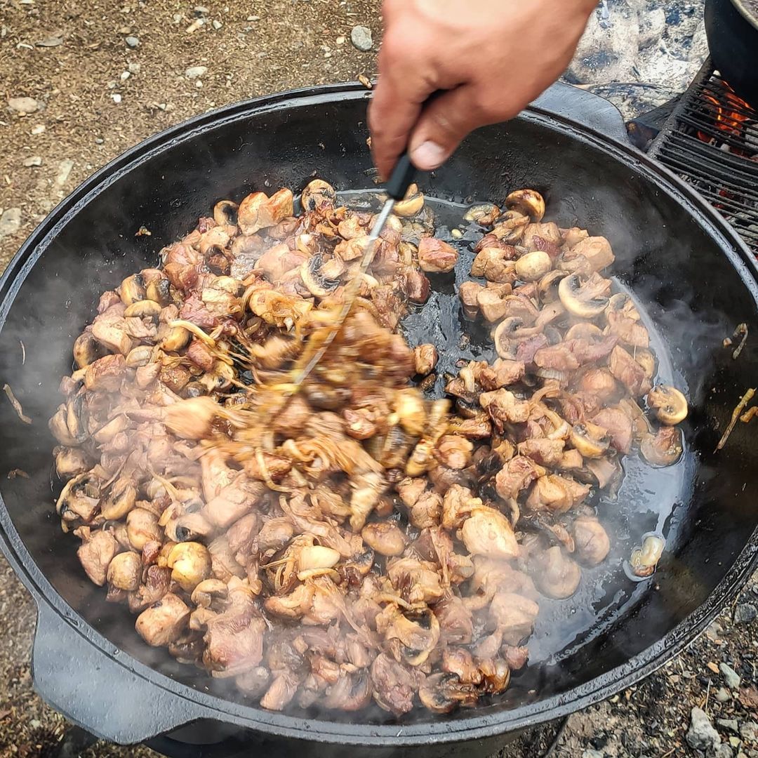 Мясное блюдо полевой кухни в экспедиции — Блюда из мяса №11
