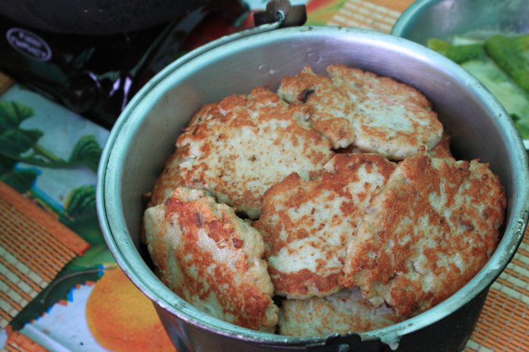 Мясное блюдо полевой кухни в экспедиции — Блюда из мяса №12