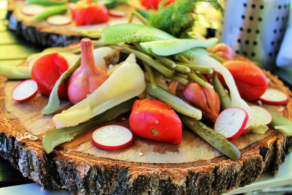 Закуски на полевой кухне в экспедиции по Уралу — Закуски №2
